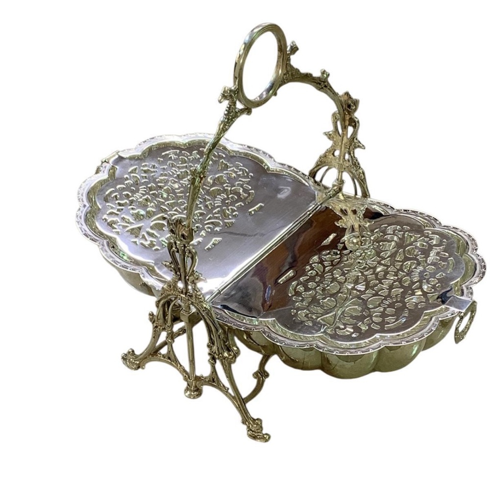 ANTIQUE VICTORIAN SILVER FOLDING BISCUIT BOX Circa 1880 Alexander Clark London